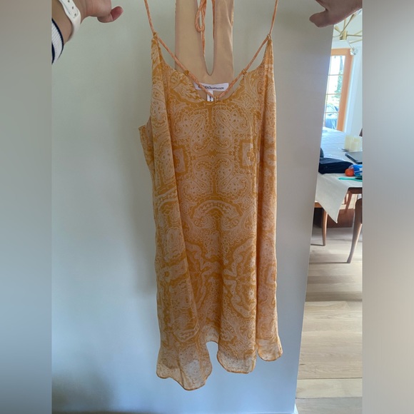 BCBG Flowy Summer Dress - Picture 2 of 3